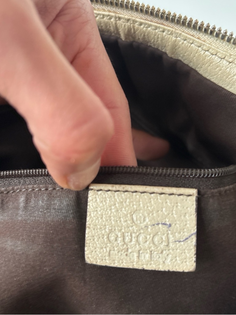 Authentic Vintage Gucci GG Canvas Hobo Shoulder Bag - Picture 4 of 7